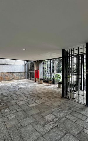 Apartamento à venda com 112m², 3 quartos e 1 vaga Apartamento à venda com 112m², 3 quartos e 1 vagaEntrada
