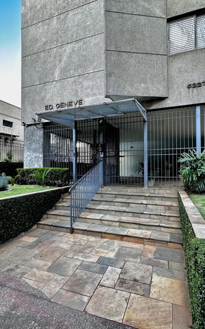 Apartamento à venda com 112m², 3 quartos e 1 vaga Apartamento à venda com 112m², 3 quartos e 1 vagaFachada