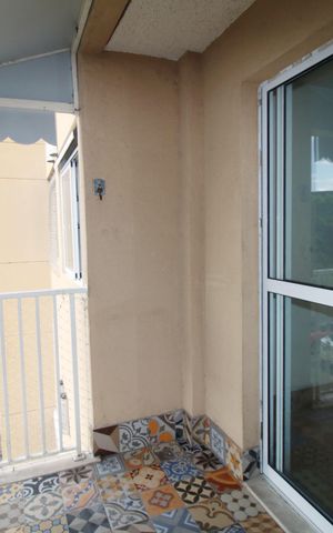 Apartamento à venda com 54m², 2 quartos e 1 vagaVaranda da sala