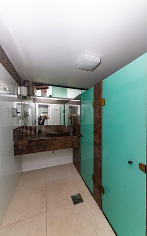 Casa à venda com 500m², 4 quartos e 4 vagas Casa à venda com 500m², 4 quartos e 4 vagasLavabo 3