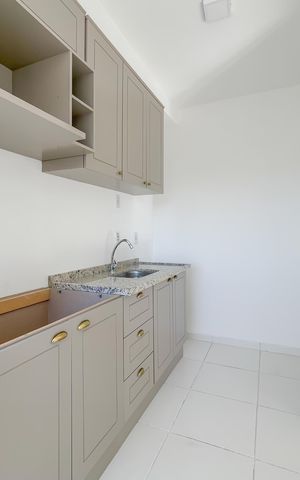 Apartamento à venda com 47m², 2 quartos e 1 vaga Apartamento à venda com 47m², 2 quartos e 1 vagaCozinha e Área de Serviço