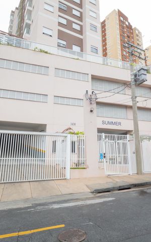 Apartamento à venda com 47m², 2 quartos e 1 vaga Apartamento à venda com 47m², 2 quartos e 1 vagaFachada