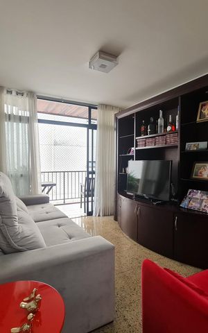 Apartamento à venda com 260m², 4 quartos e 2 vagas Apartamento à venda com 260m², 4 quartos e 2 vagasSala