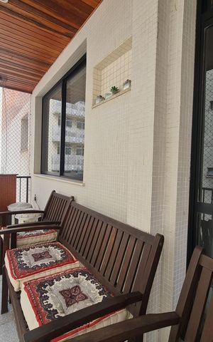 Apartamento à venda com 260m², 4 quartos e 2 vagas Apartamento à venda com 260m², 4 quartos e 2 vagasÁrea externa