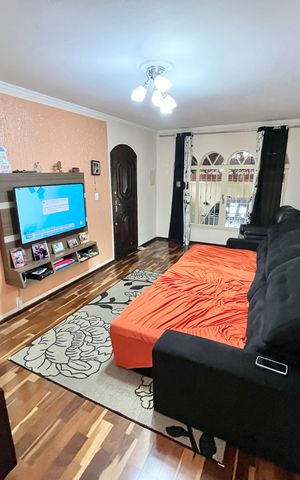 Casa para alugar com 99m², 3 quartos e 2 vagas Casa para alugar com 99m², 3 quartos e 2 vagasSala
