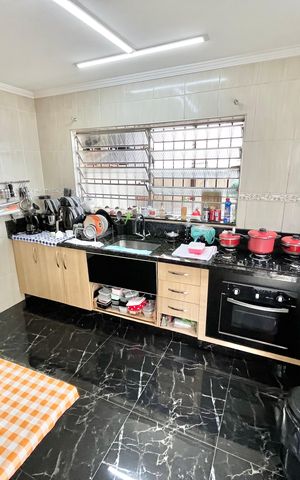 Casa para alugar com 99m², 3 quartos e 2 vagas Casa para alugar com 99m², 3 quartos e 2 vagasCozinha