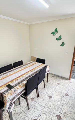 Casa para alugar com 99m², 3 quartos e 2 vagas Casa para alugar com 99m², 3 quartos e 2 vagasSala de Jantar