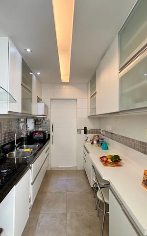 Apartamento à venda com 120m², 3 quartos e 1 vaga Apartamento à venda com 120m², 3 quartos e 1 vagaCozinha