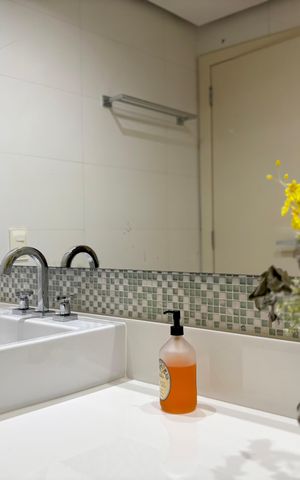Apartamento à venda com 120m², 3 quartos e 1 vaga Apartamento à venda com 120m², 3 quartos e 1 vagaBanheiro social