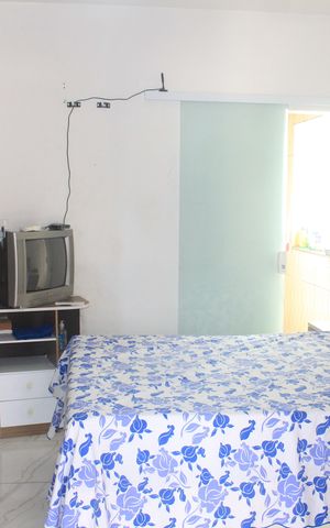 Casa à venda com 165m², 3 quartos e 2 vagasSuíte 2