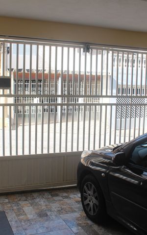 Casa à venda com 165m², 3 quartos e 2 vagasGaragem
