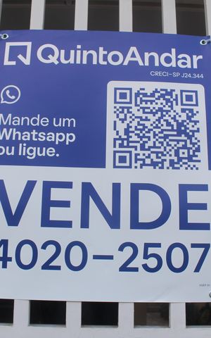 Casa à venda com 165m², 3 quartos e 2 vagasPlaquinha