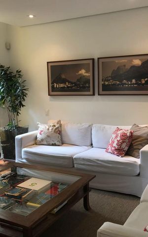 Casa à venda com 180m², 3 quartos e 2 vagas