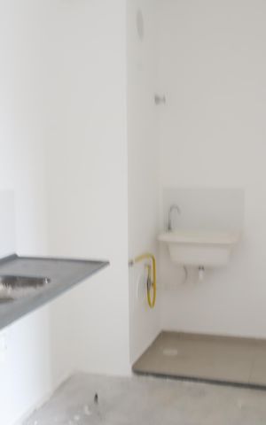 Apartamento à venda com 37m², 2 quartos e sem vagaCozinha e Área de Serviço