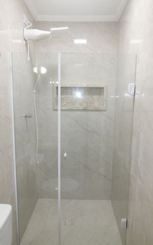 Casa de condomínio à venda com 110m², 3 quartos e 3 vagasBanheiro 2