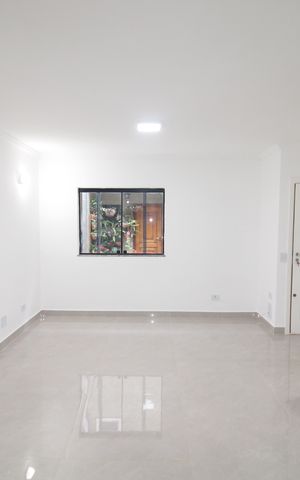 Casa de condomínio à venda com 110m², 3 quartos e 3 vagasSala
