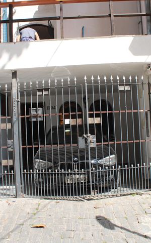 Casa à venda com 210m², 5 quartos e 1 vagaFachada