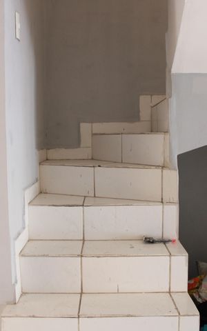 Casa à venda com 210m², 5 quartos e 1 vagaEscadas