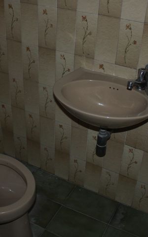 Casa à venda com 210m², 5 quartos e 1 vagaLavabo
