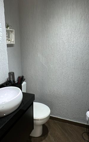 Apartamento à venda com 105m², 3 quartos e 2 vagas Apartamento à venda com 105m², 3 quartos e 2 vagasLavabo