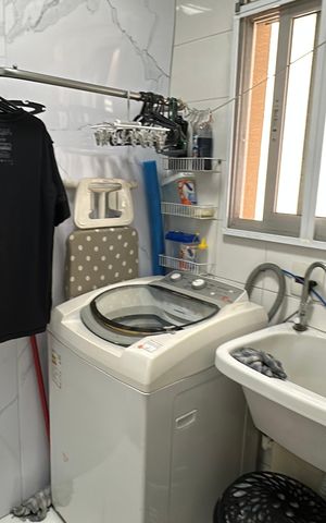 Apartamento à venda com 105m², 3 quartos e 2 vagas Apartamento à venda com 105m², 3 quartos e 2 vagasÁrea de Serviço