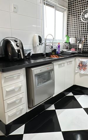 Apartamento à venda com 105m², 3 quartos e 2 vagas Apartamento à venda com 105m², 3 quartos e 2 vagasCozinha