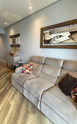 Apartamento à venda com 105m², 3 quartos e 2 vagas Apartamento à venda com 105m², 3 quartos e 2 vagasSala