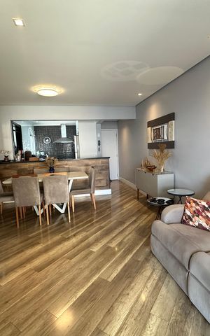 Apartamento à venda com 105m², 3 quartos e 2 vagas Apartamento à venda com 105m², 3 quartos e 2 vagasSala