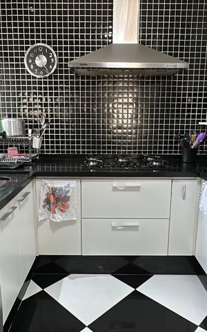 Apartamento à venda com 105m², 3 quartos e 2 vagas Apartamento à venda com 105m², 3 quartos e 2 vagasCozinha