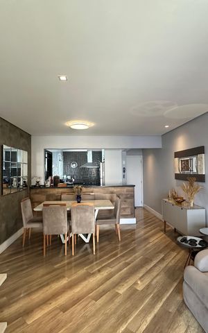 Apartamento à venda com 105m², 3 quartos e 2 vagas Apartamento à venda com 105m², 3 quartos e 2 vagasSala
