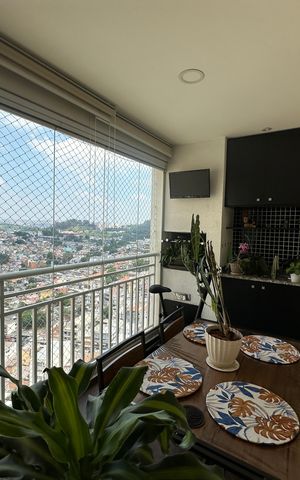 Apartamento à venda com 105m², 3 quartos e 2 vagas Apartamento à venda com 105m², 3 quartos e 2 vagasVaranda da Sala