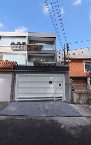 Casa à venda com 263m², 3 quartos e 6 vagasFachada