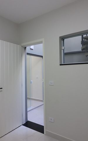 Casa à venda com 263m², 3 quartos e 6 vagasQuarto de Serviço
