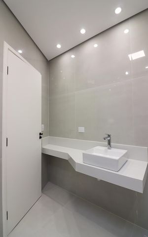 Casa à venda com 263m², 3 quartos e 6 vagasSuíte 2 Banheiro 
