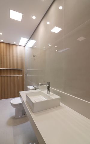 Casa à venda com 263m², 3 quartos e 6 vagasSuíte 3 Banheiro 