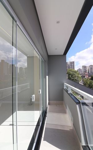 Casa à venda com 263m², 3 quartos e 6 vagasSala Sacada 