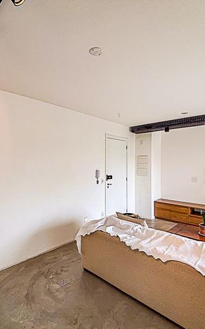 Apartamento à venda com 84m², 1 quarto e 2 vagas Apartamento à venda com 84m², 1 quarto e 2 vagasSala