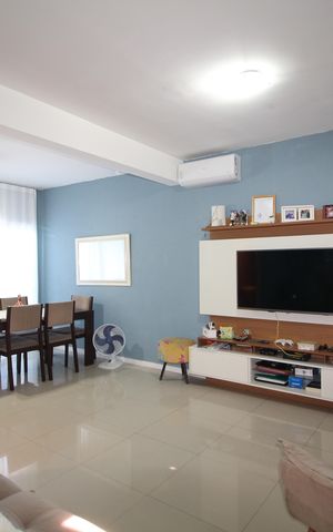Casa de condomínio à venda com 100m², 3 quartos e 1 vagaSala