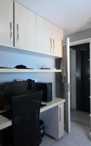 Casa de condomínio à venda com 100m², 3 quartos e 1 vagaQuarto 2