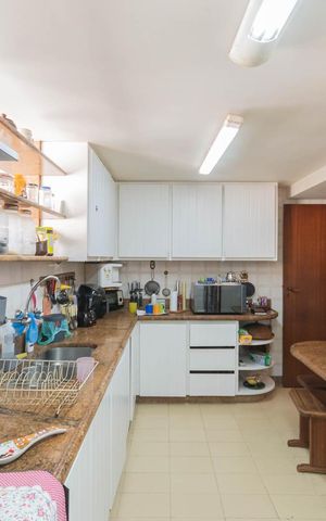 Apartamento à venda com 186m², 4 quartos e 3 vagasCozinha