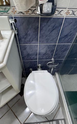 Apartamento à venda com 403m², 3 quartos e 4 vagas Apartamento à venda com 403m², 3 quartos e 4 vagasSuíte 3 - Banheiro