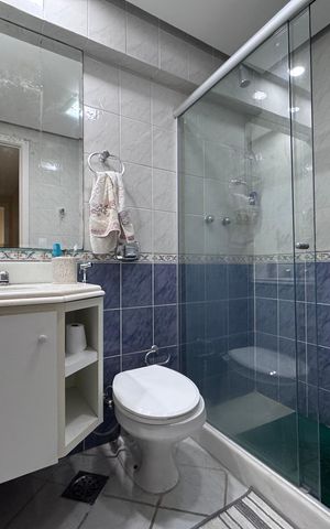 Apartamento à venda com 403m², 3 quartos e 4 vagas Apartamento à venda com 403m², 3 quartos e 4 vagasSuíte 3 - Banheiro