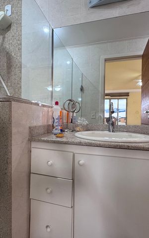 Apartamento à venda com 403m², 3 quartos e 4 vagas Apartamento à venda com 403m², 3 quartos e 4 vagasBanheiro (Segundo Andar)