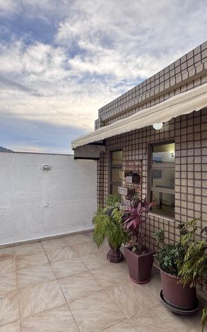 Apartamento à venda com 403m², 3 quartos e 4 vagas Apartamento à venda com 403m², 3 quartos e 4 vagasTerraço
