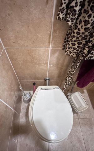 Apartamento à venda com 403m², 3 quartos e 4 vagas Apartamento à venda com 403m², 3 quartos e 4 vagasSuíte 2 - Banheiro