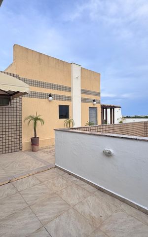 Apartamento à venda com 403m², 3 quartos e 4 vagas Apartamento à venda com 403m², 3 quartos e 4 vagasTerraço
