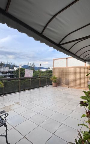 Apartamento à venda com 403m², 3 quartos e 4 vagas Apartamento à venda com 403m², 3 quartos e 4 vagasVaranda