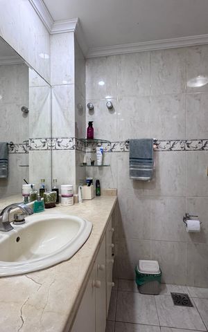 Apartamento à venda com 403m², 3 quartos e 4 vagas Apartamento à venda com 403m², 3 quartos e 4 vagasSuíte 1 - Banheiro