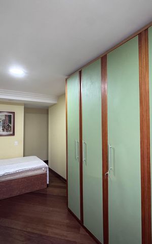 Apartamento à venda com 403m², 3 quartos e 4 vagas Apartamento à venda com 403m², 3 quartos e 4 vagasSuíte 3