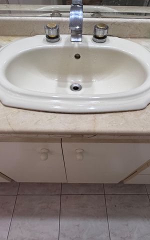 Apartamento à venda com 403m², 3 quartos e 4 vagas Apartamento à venda com 403m², 3 quartos e 4 vagasSuíte 1 - Banheiro
